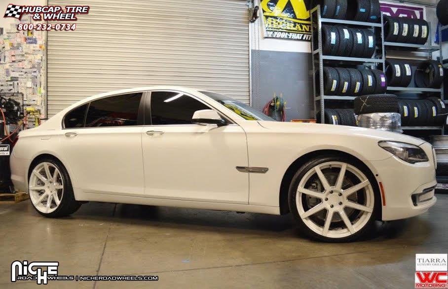 vehicle gallery/bmw 750 li niche nyx  Gloss White | Hi Luster Polished Windows wheels and rims